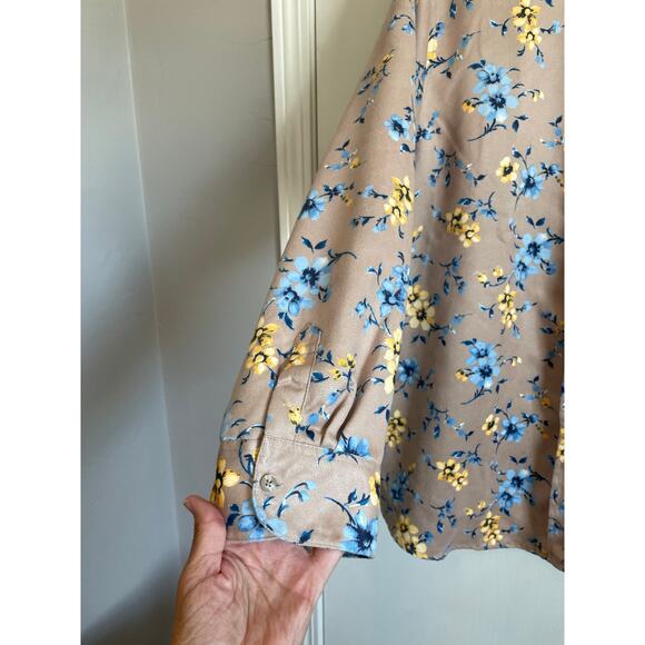 Woman Within button up shirt collar pocket tan blue floral suede feel Size 1X - Picture 5 of 9